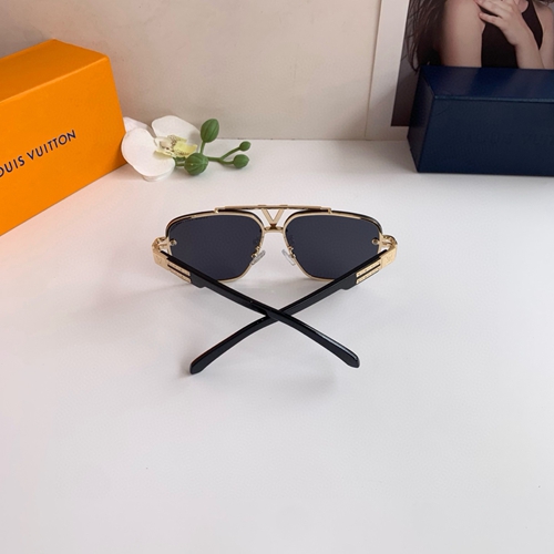 ルイヴィトンサングラス着用イメージ